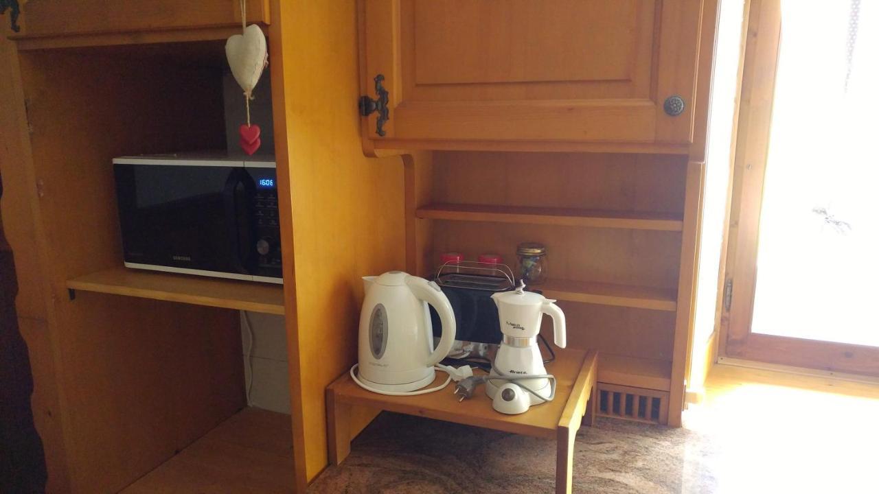 Casa Vacanze Miramonti - Appartamento Con Balcone Con Vista Sulle Dolomiti บอร์กา ดิ คาโดเร ภายนอก รูปภาพ
